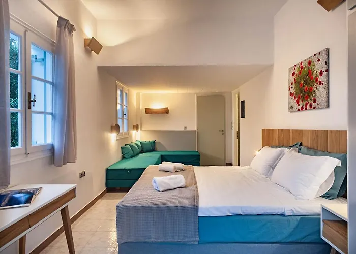 Nefeli Hotel