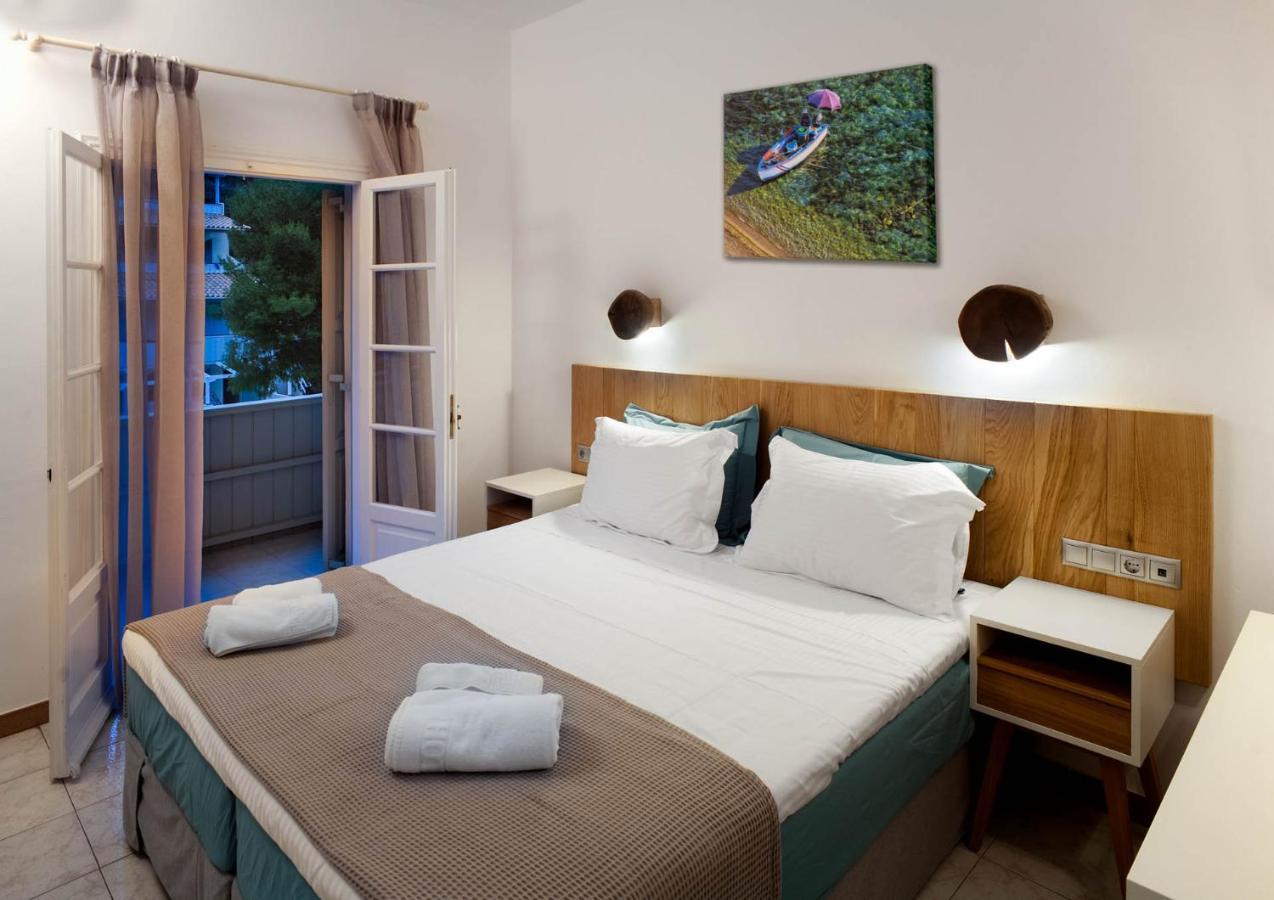 Nefeli Hotel 2*
